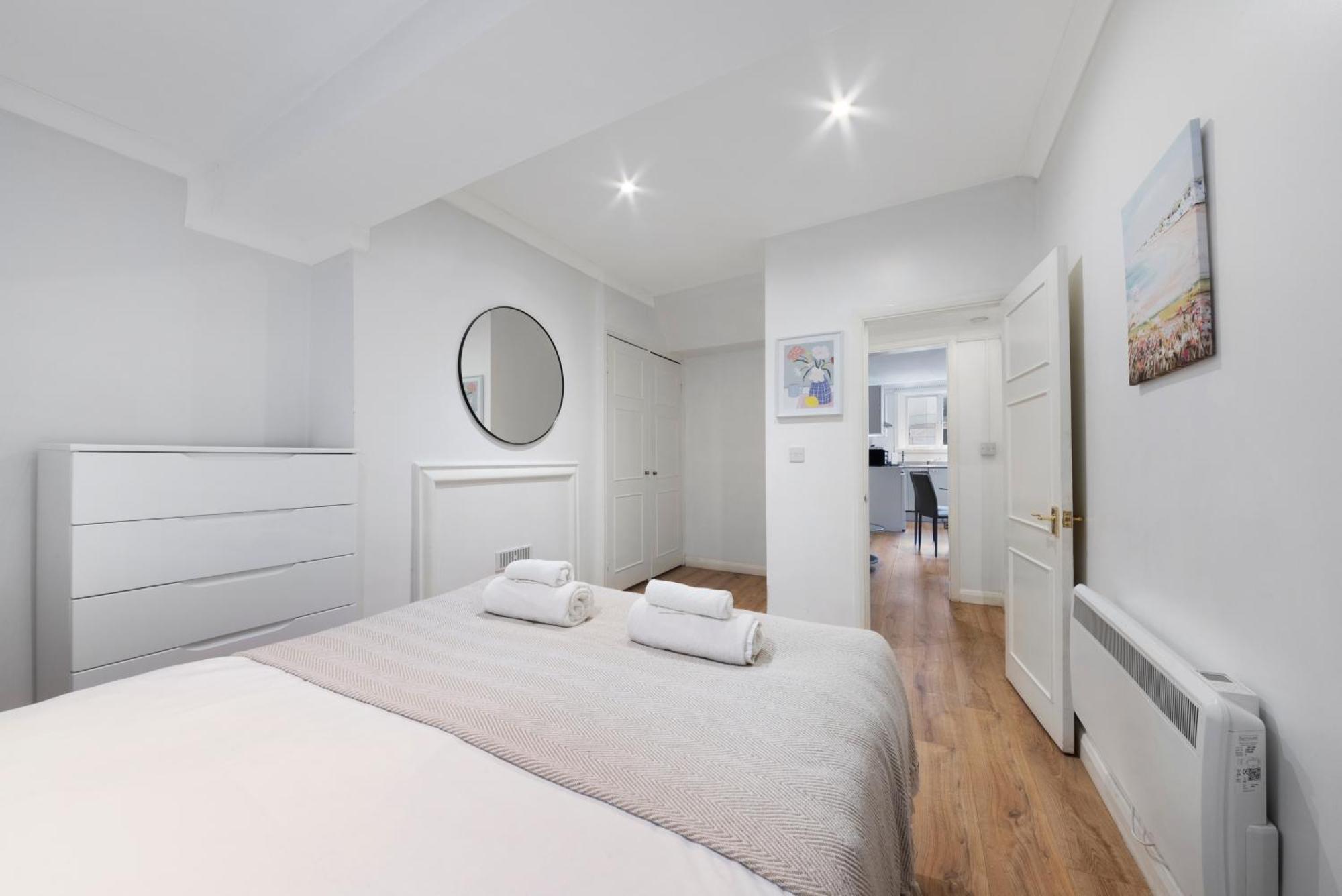 2 Bed Piccadilly Apartment 4 Londra Exterior foto
